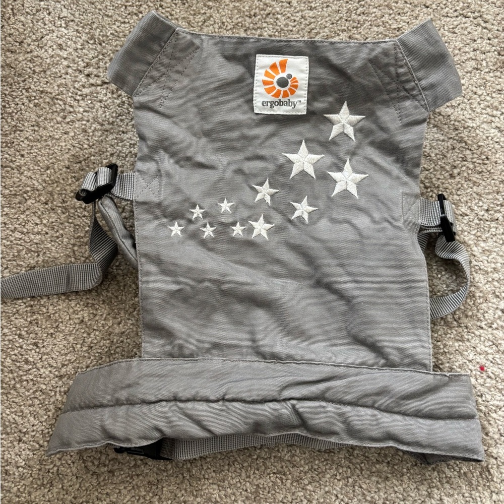 Ergobaby Kids Carrier with Star Design in Gray